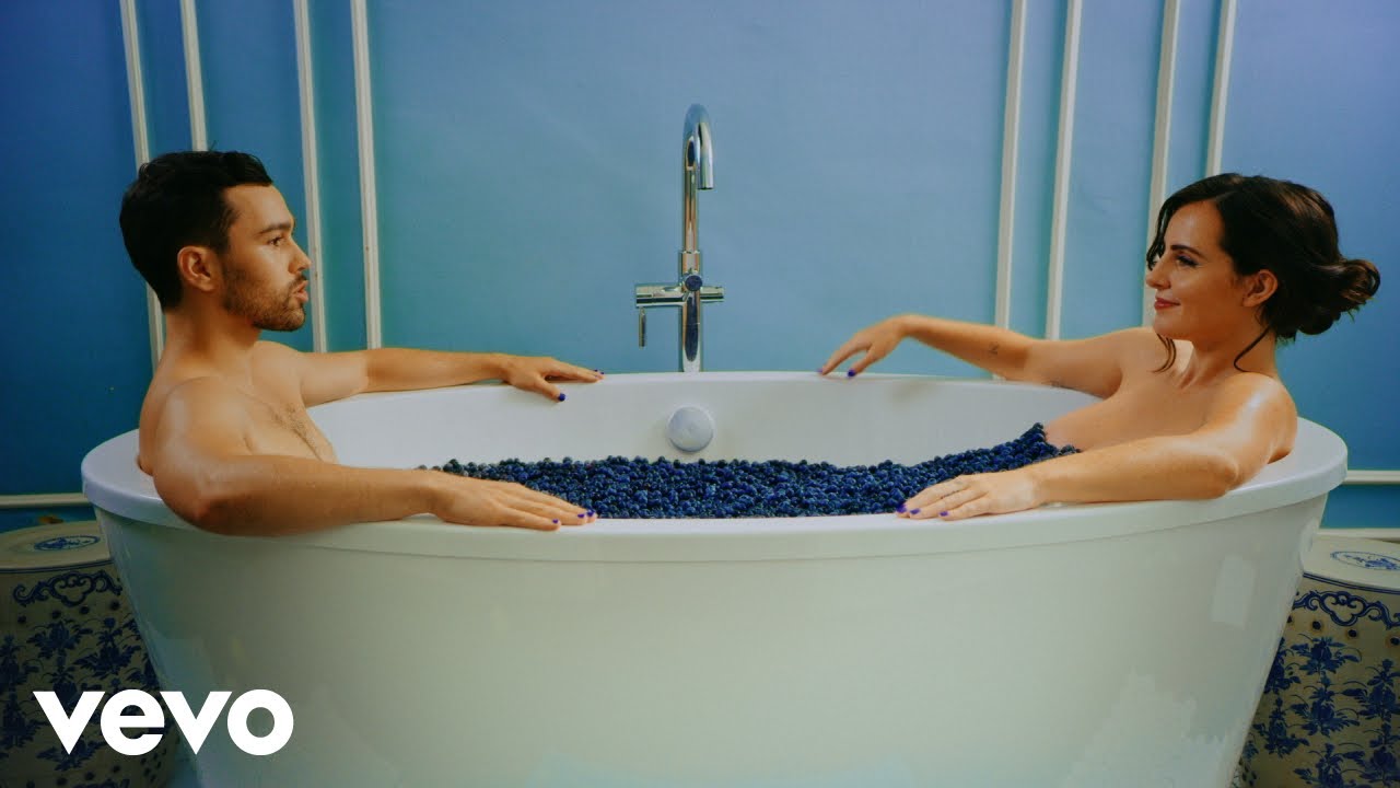 Blueberry Eyes – max – mp3 mp4